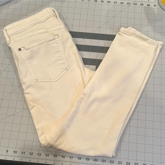 Pilcro and the Letterpress cream colored slim jeans, size 29 - Picture 2 of 7